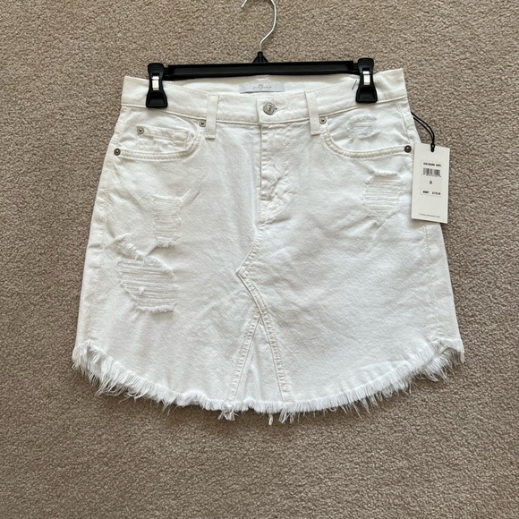 7 for all Mankind - Mini Skirt - Color White Size 25 NWT - Picture 8 of 9